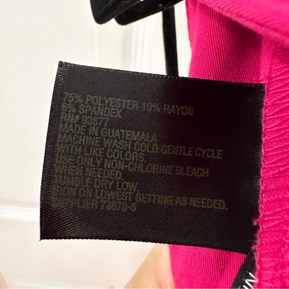 Worthington Flat Front Cropped Dress Pants Fuchsia Pink Zipper Detail sz 6 - Picture 7 of 7